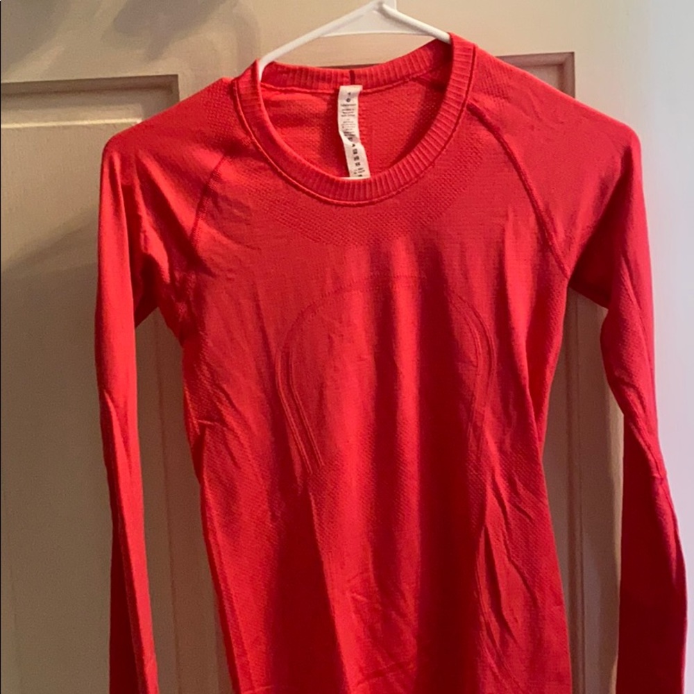 Hot Pink Lululemon long sleeve swiftly top